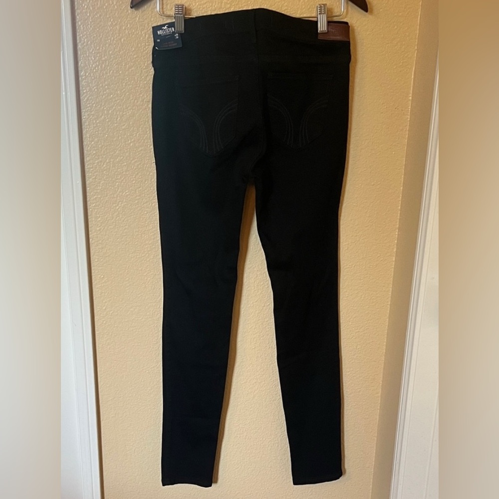 Hollister Women's Skinny Jeans - Black - Picture 2 of 4